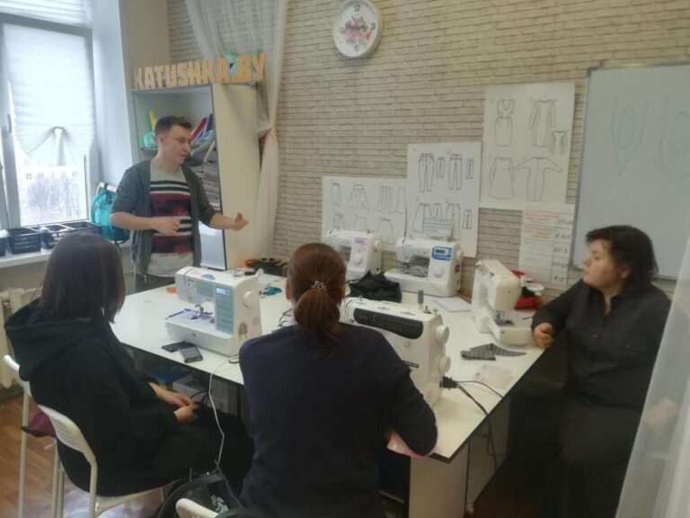 sewing machine SewingSage Studio